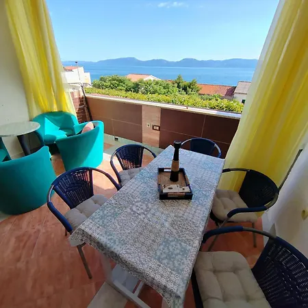 Apartment Ankora Brist