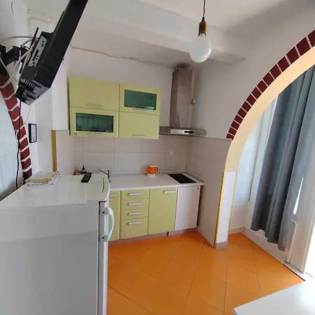 Ankora Apartment Brist